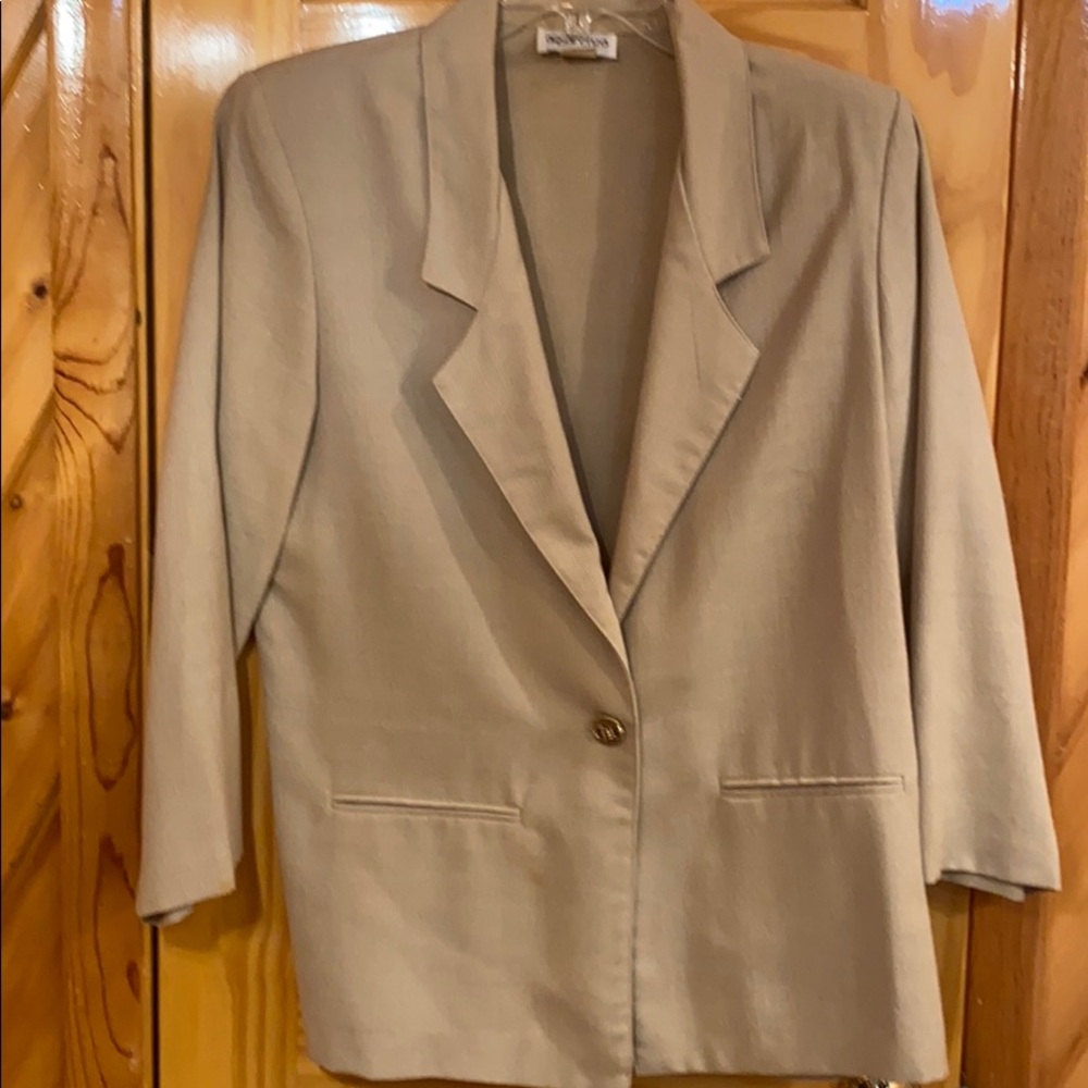 Beige jacket size medium